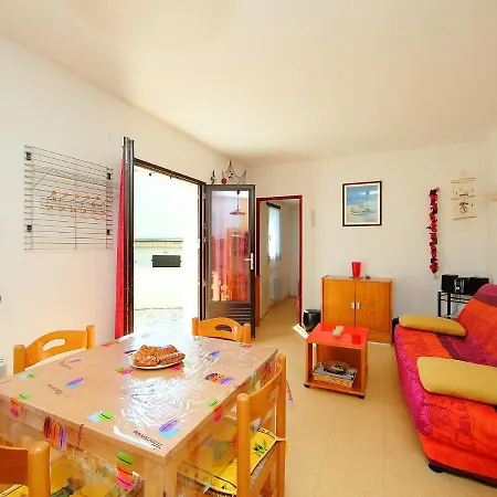 Apartment Les Mas De La Garrigue I Et Ii-6 By Interhome *